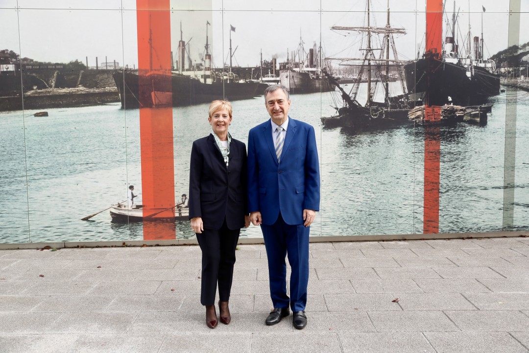 Aitor Esteban eta Arantxa Tapia SAF Sekretu Ofizialen Legeari buruzko mintegian